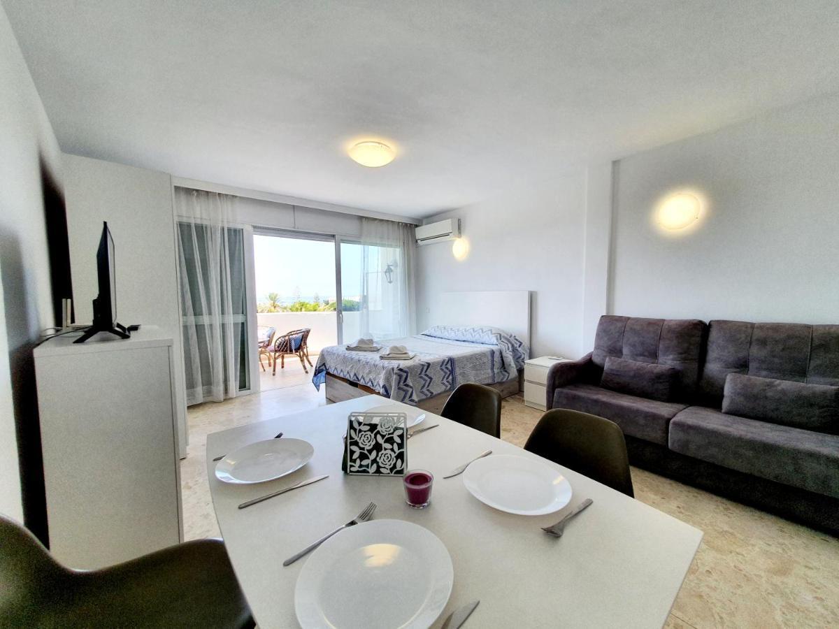 Estudio Coronado 324 Marbella Bagian luar foto