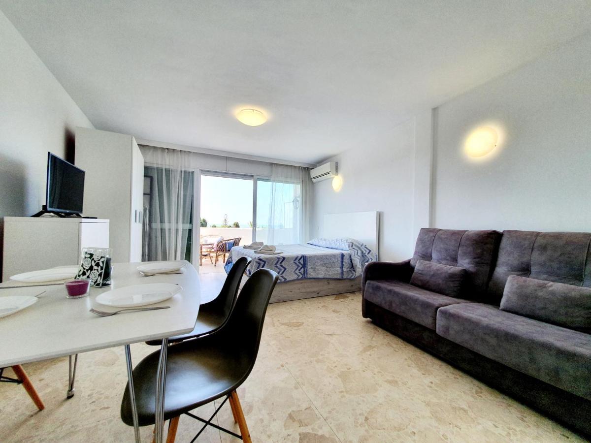 Estudio Coronado 324 Marbella Bagian luar foto