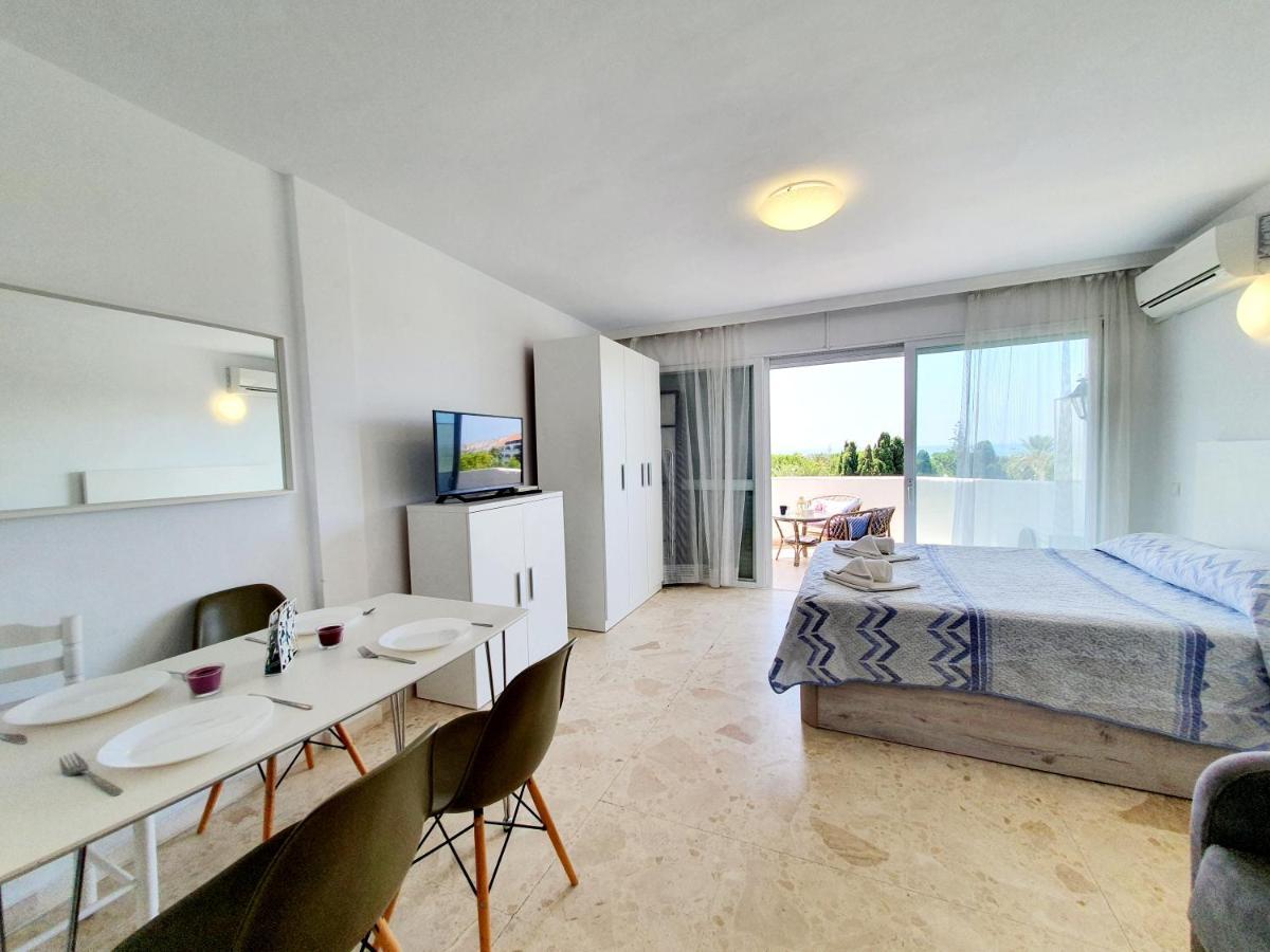 Estudio Coronado 324 Marbella Bagian luar foto
